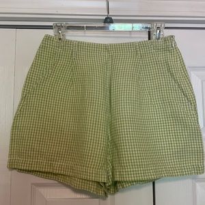 Womens short with pockets